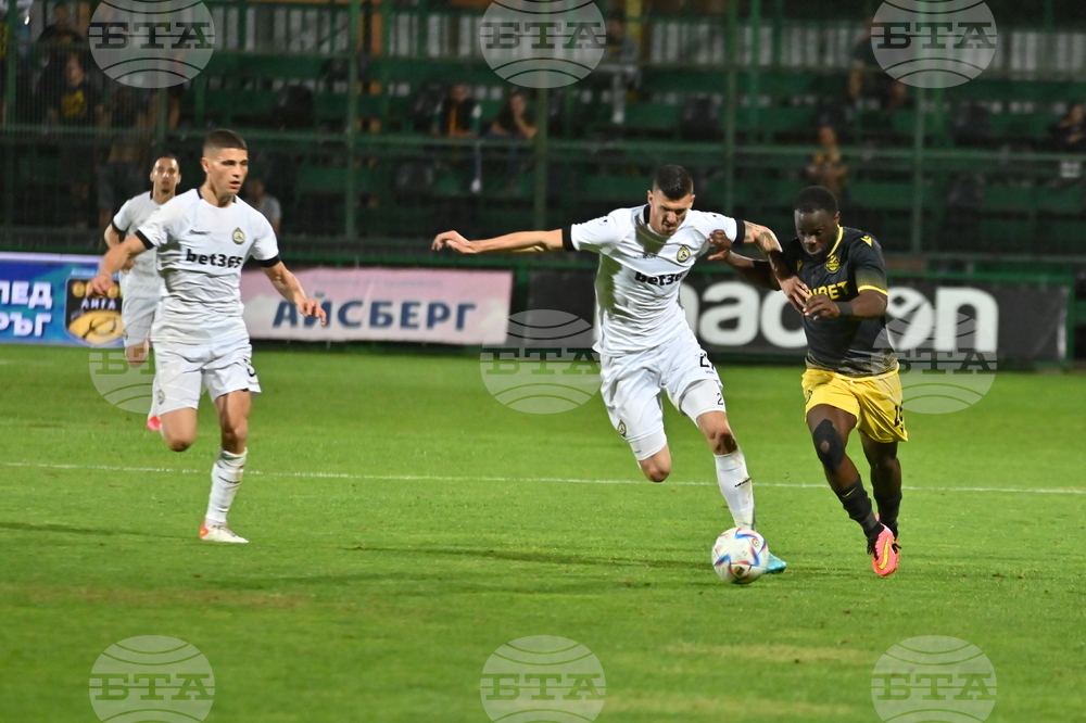 Пловдив - Футбол - Ботев (Пловдив) - Славия