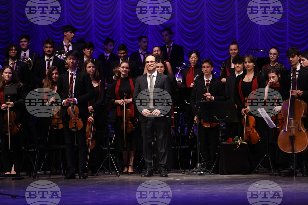 Музикален театър - „Златно перо“