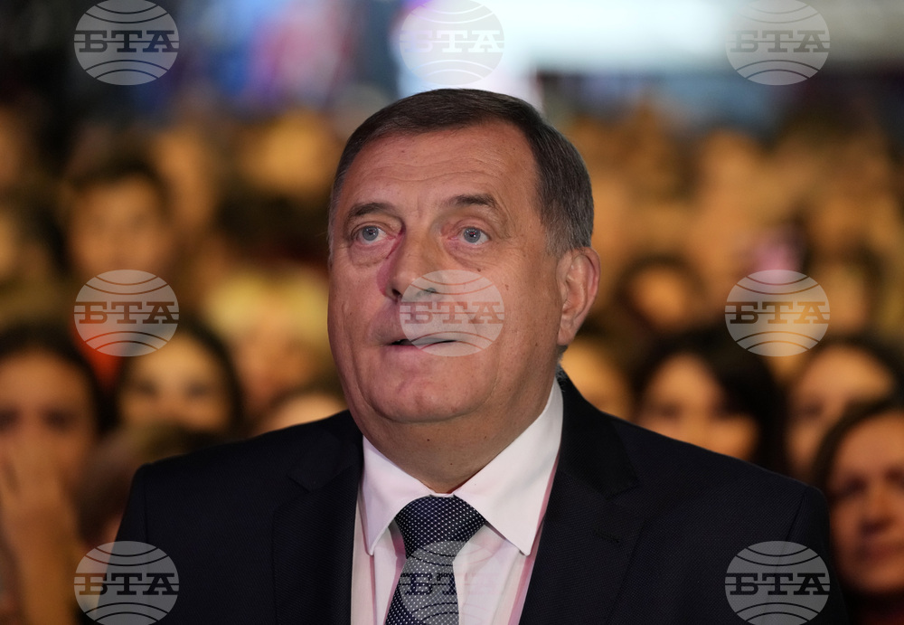 Република Сръбска вече може да се противопостави на "диктатурата на американци и британци", заяви Милорад Додик