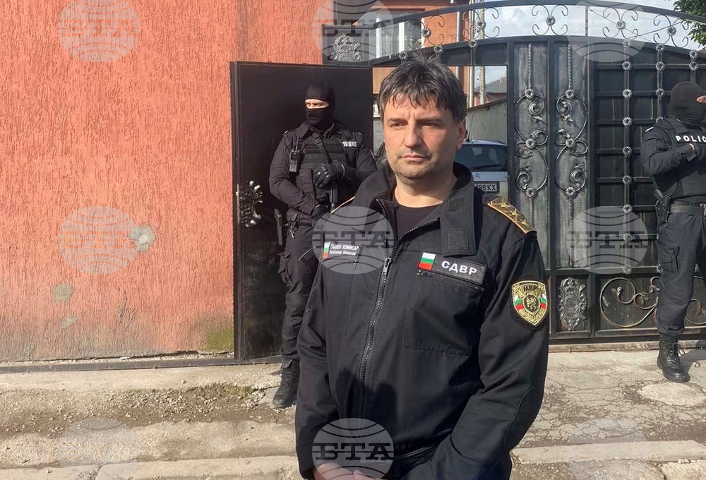 Любомир Николов - акция - брифинг