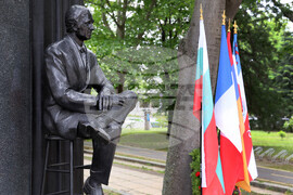 Варна - 100-годишнина от рождението на Шарл Азнавур