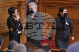 Парламент - извънредно заседание