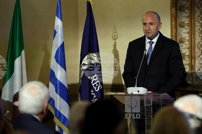  Италия - Румен Радев - Европейска организация за публично право (EPLO) - офис - откриване