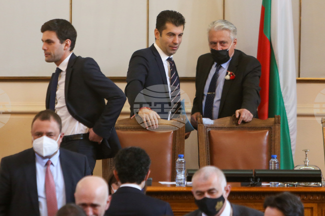 Парламент - извънредно заседание
