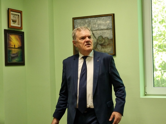 Румен Петков ще внесе жалба срещу Урсула фон дер Лайен заради корупция с ваксини за COVID-19