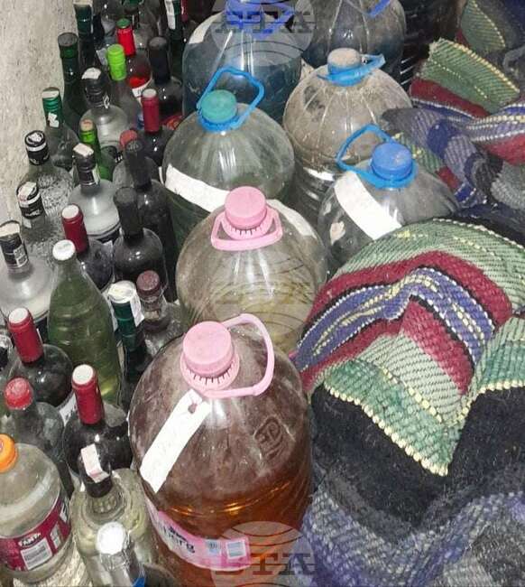 При съвместна проверка полицаи и митничари установиха във Видин 91 литра алкохол без документи 