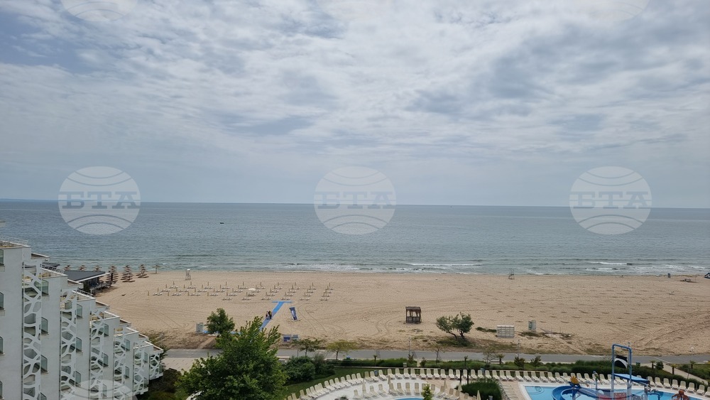 Албена  - церемония по връчване на "Син флаг"