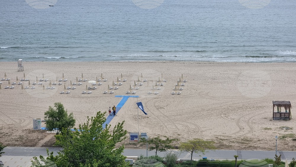 Албена  - церемония по връчване на "Син флаг"