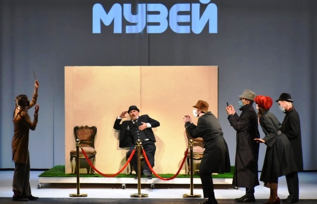 Спектакълът на Ловешкия театър „Седемте стола” е селектиран за Комедийния театрален фестивал „Тодор Колев“ - Шумен