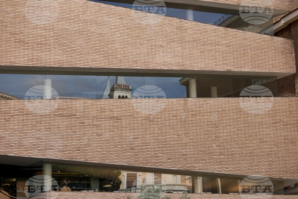 Италия - Румен Радев - откриване на изложба "Атон в рисунки и фотографии"