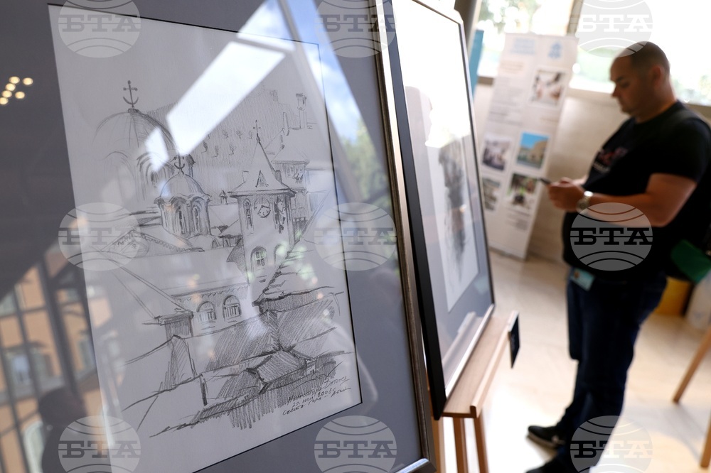 Италия - Румен Радев - откриване на изложба "Атон в рисунки и фотографии"