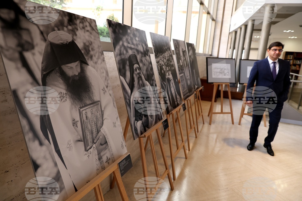 Италия - Румен Радев - откриване на изложба "Атон в рисунки и фотографии"