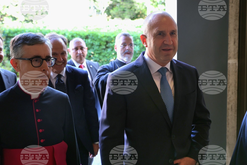 Италия - Румен Радев - откриване на изложба "Атон в рисунки и фотографии"