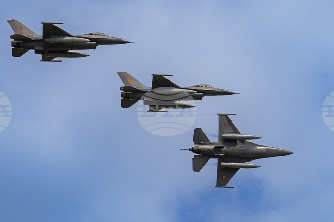 Румъния получи още три самолета F-16, купени от Норвегия, съобщи Министерството на отбраната