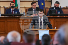 Парламент - Кирил Петков