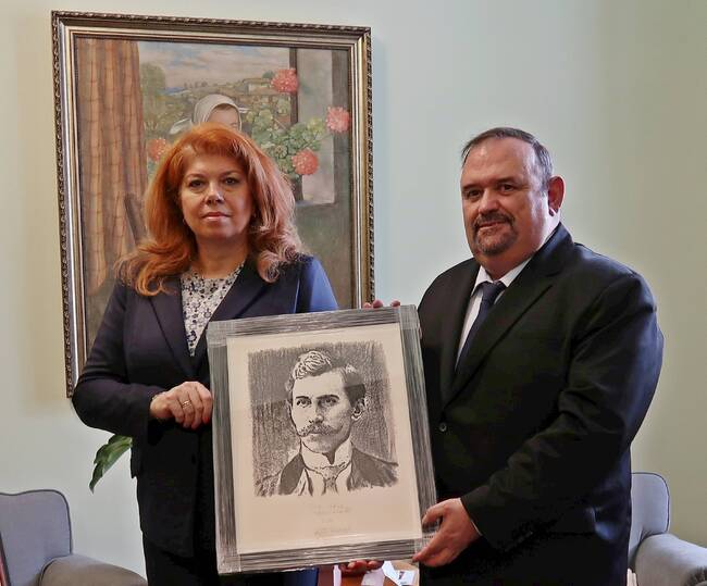 Вицепрезидентът поздрави самодейците и читалищните дейци с празника им