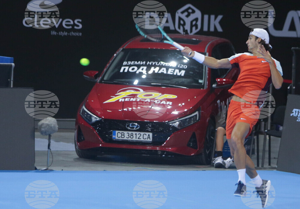 Sofia Open - тенис - Лоренцо Музети - полуфинал