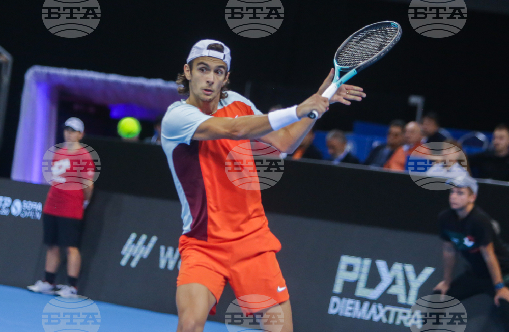 Sofia Open - тенис - Лоренцо Музети - полуфинал