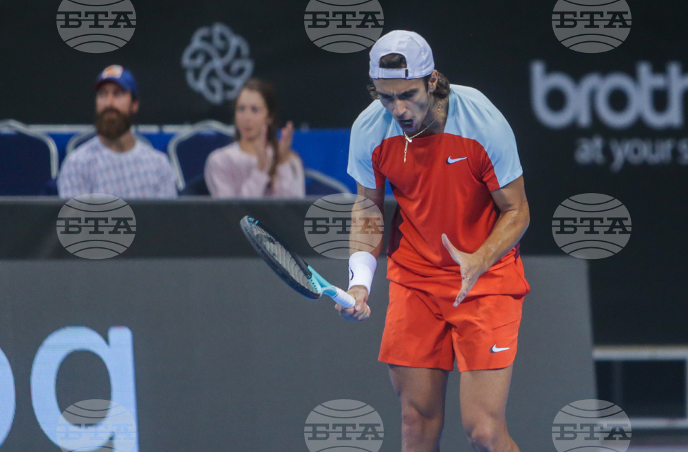 Sofia Open - тенис - Лоренцо Музети - полуфинал