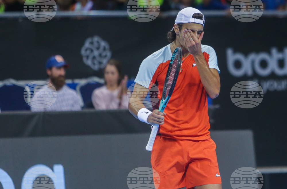 Sofia Open - тенис - Лоренцо Музети - полуфинал