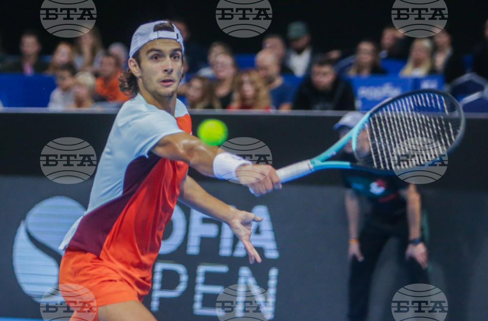 Sofia Open - тенис - Лоренцо Музети - полуфинал