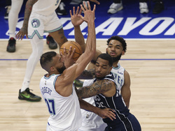 Mavericks Timberwolves Basketball