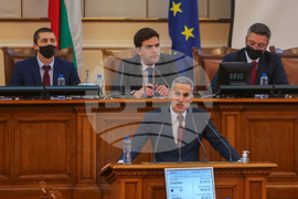 Парламент - извънредно заседание