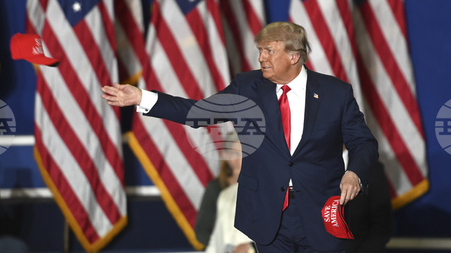 Инфлацията поставя пред изпитание подкрепата за Доналд Тръмп в Мичиган, пише Ройтерс