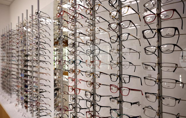 Българският съюз на оптометристите настоява за отпадане на законодателни ограничения, обяви готовност за протест