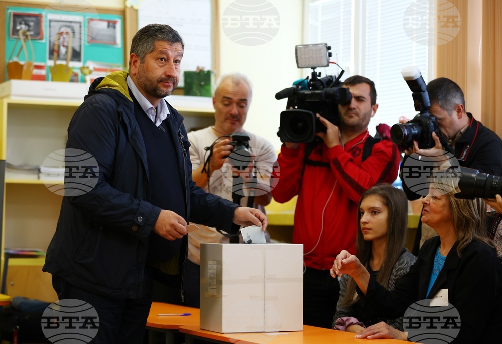 Парламентарни избори - гласуване - Христо Иванов 