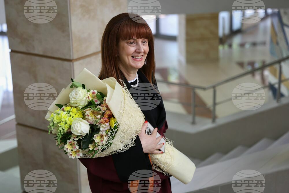 Бургас - Бургаски свободен университет - връчване на дипломи - церемония