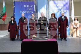 Бургас - Бургаски свободен университет - връчване на дипломи - церемония