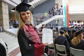 Бургас - Бургаски свободен университет - връчване на дипломи - церемония