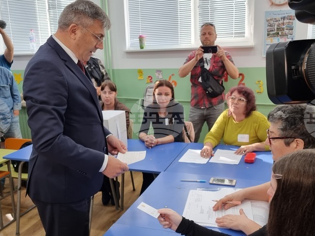 Кърджали - парламентарни избори - гласуване - Мустафа Карадайъ
