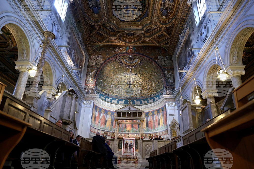 Италия - Румен Радев - базилика „Сан Клементе“