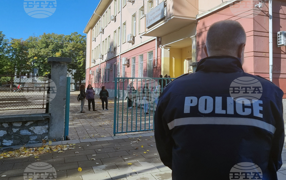 Изборният ден започна в спокойна обстановка в Пловдив и областта