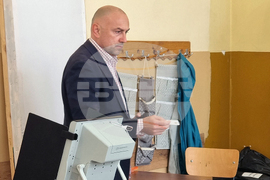Парламентарни избори - гласуване - Любомир Каримански