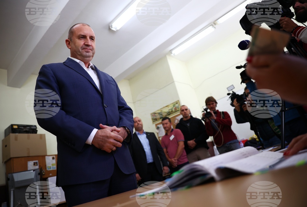 Парламентарни избори - гласуване - Румен Радев