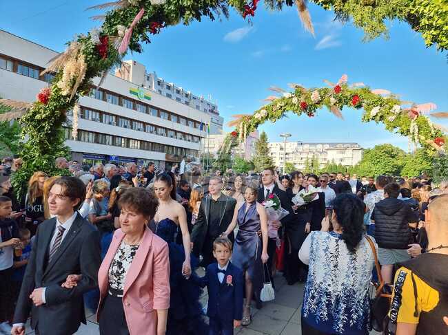 Абитуриентските балове в Ямбол ще са от 23 до 25 май