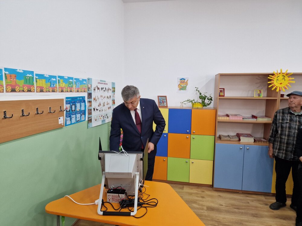 Карадайъ в десет часа и 1 минута: България има нужда от сигурност и стабилност