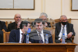 Парламент - извънредно заседание