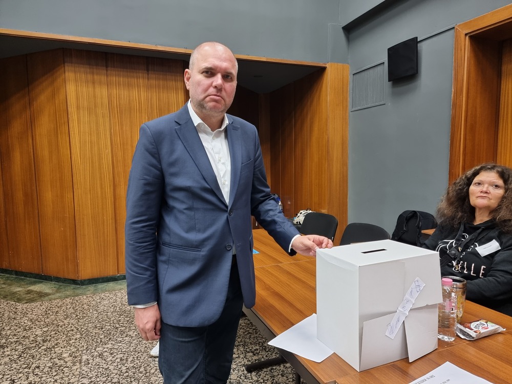 Парламентарни избори - гласуване - Владислав Панев