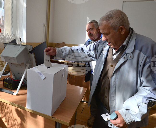 Село Владимировци - парламентарни избори - гласуване