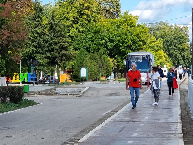Отворена за кандидатстване е мярката „Социално партньорство" по Програма "Развитие на човешките ресурси"