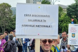 Румъния - държавни служители - протест