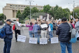 Румъния - държавни служители - протест