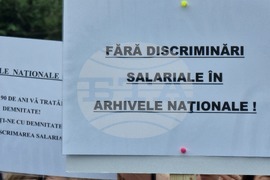 Румъния - държавни служители - протест