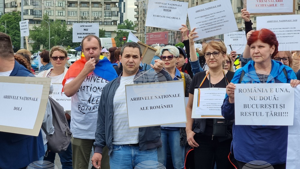 Румъния - държавни служители - протест