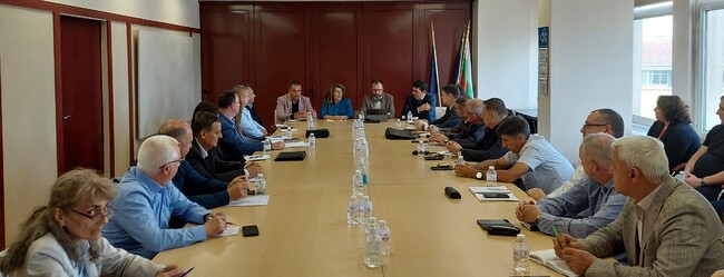 МРРБ: Министър Коритарова разпореди спешни мерки за обезопасяване на критични точки по републиканската пътна мрежа