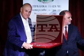 Награди "Златен век" - Никола Лаутлиев